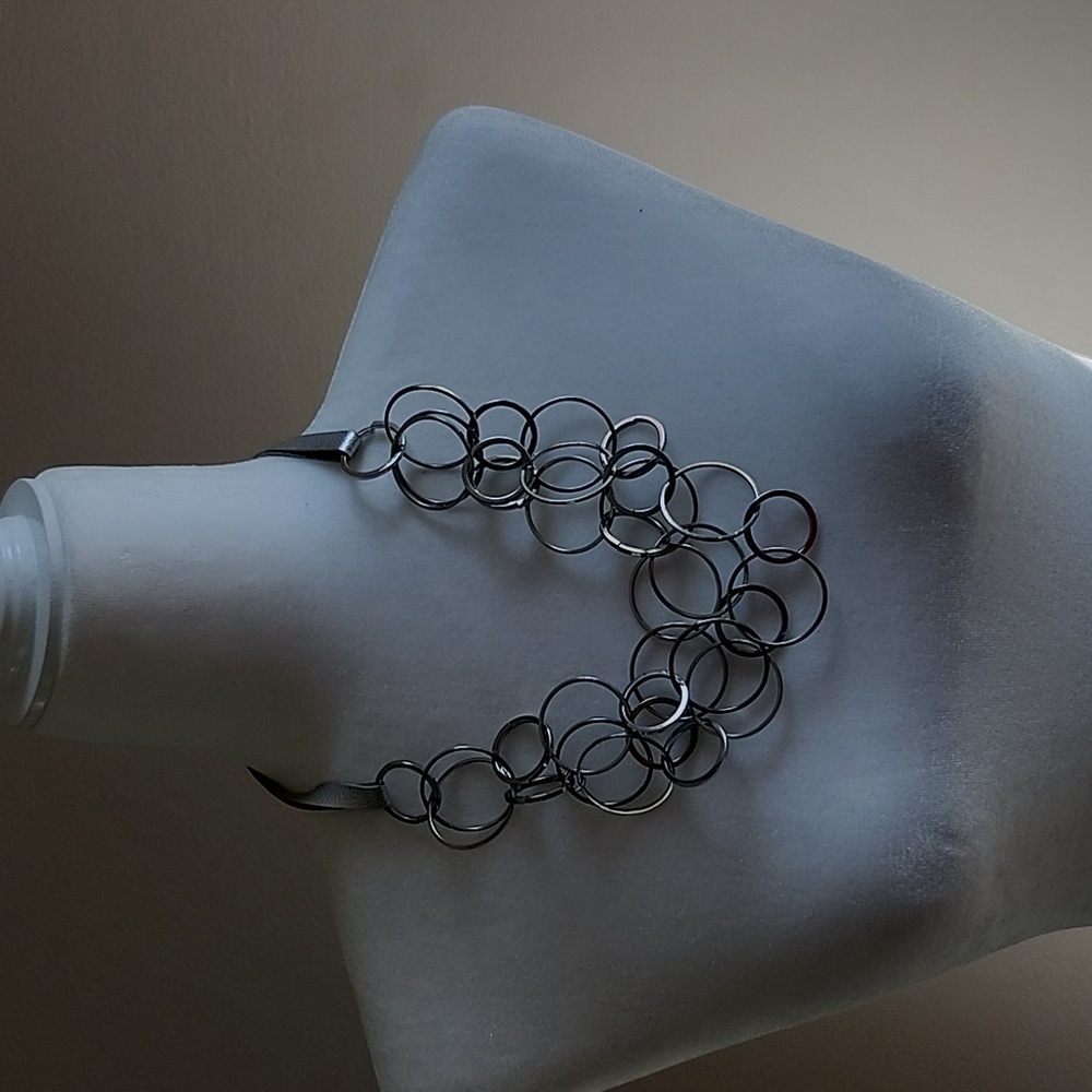 Elegant Silver Circle Necklace